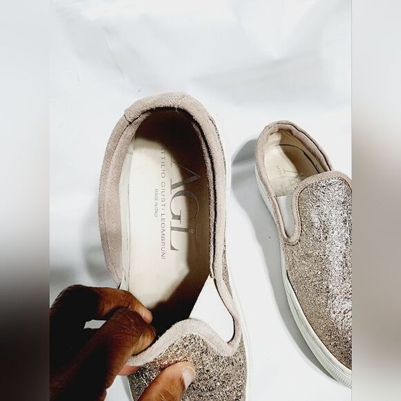 AGL   - Picture 6 of 11